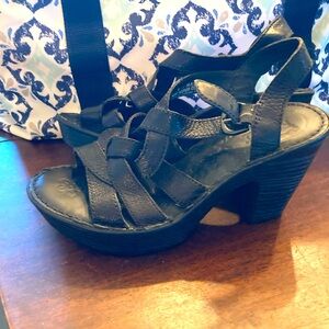 Born black leather strappy heeled sandles sz 6/36